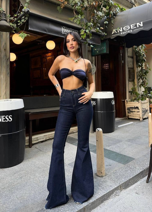 Veronica Flared Jeans